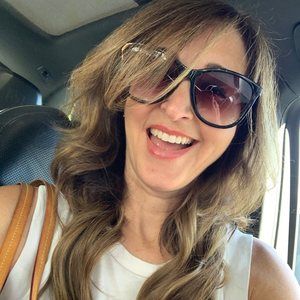 Meet your Posher, Karine